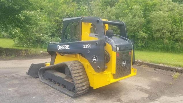 2015 John Deere 329E Skidsteer